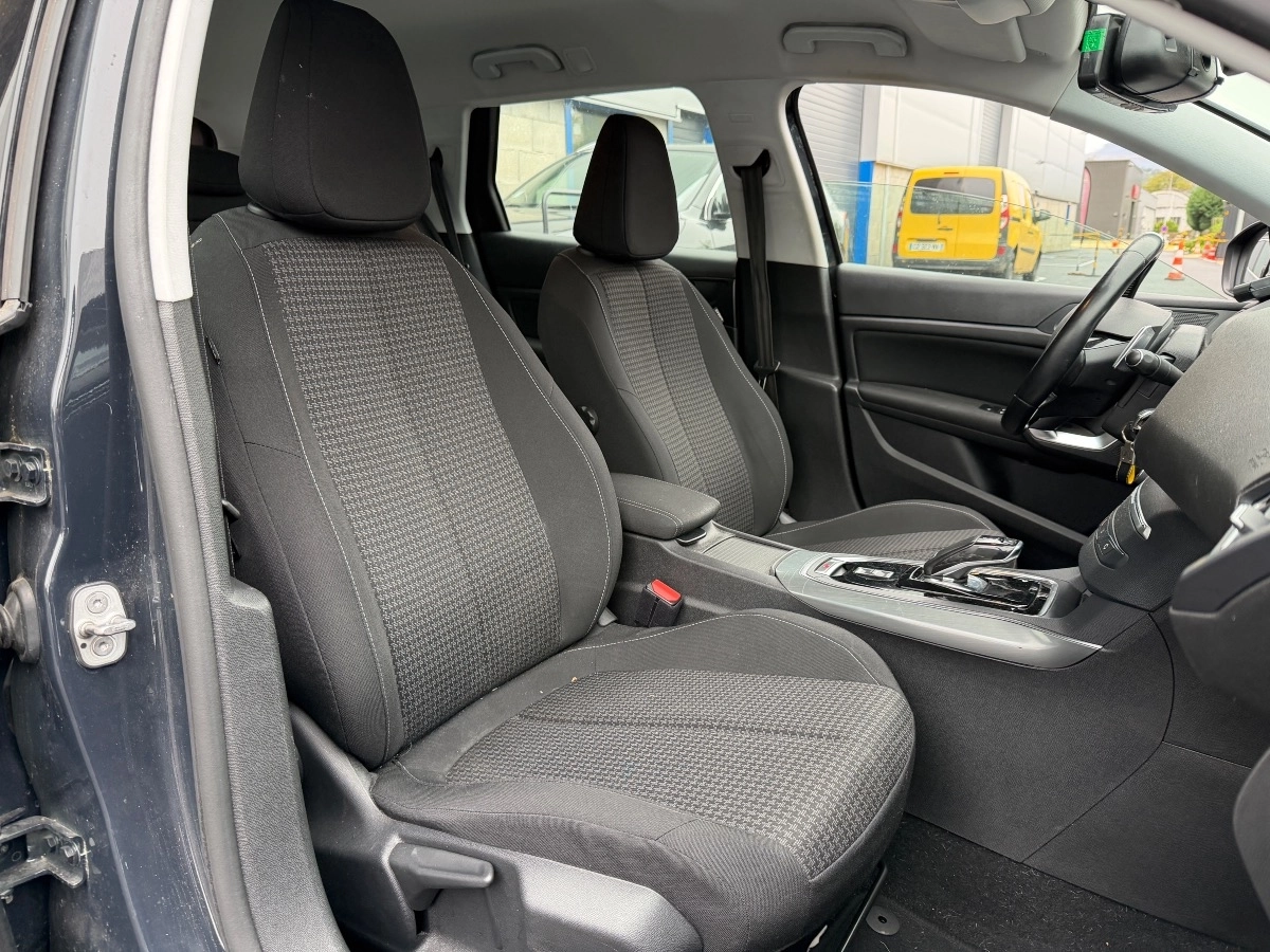 Peugeot 308 - photo 14