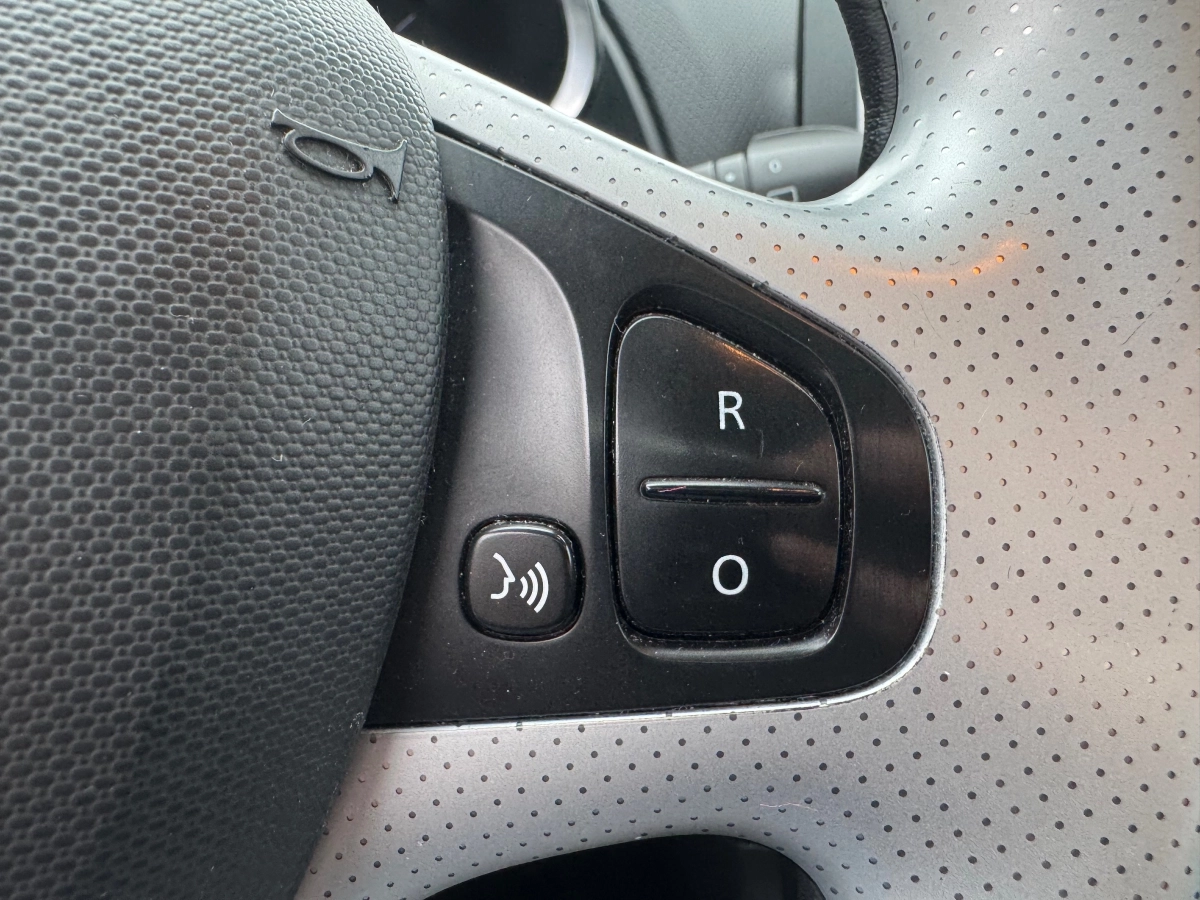 Renault Clio - photo 18