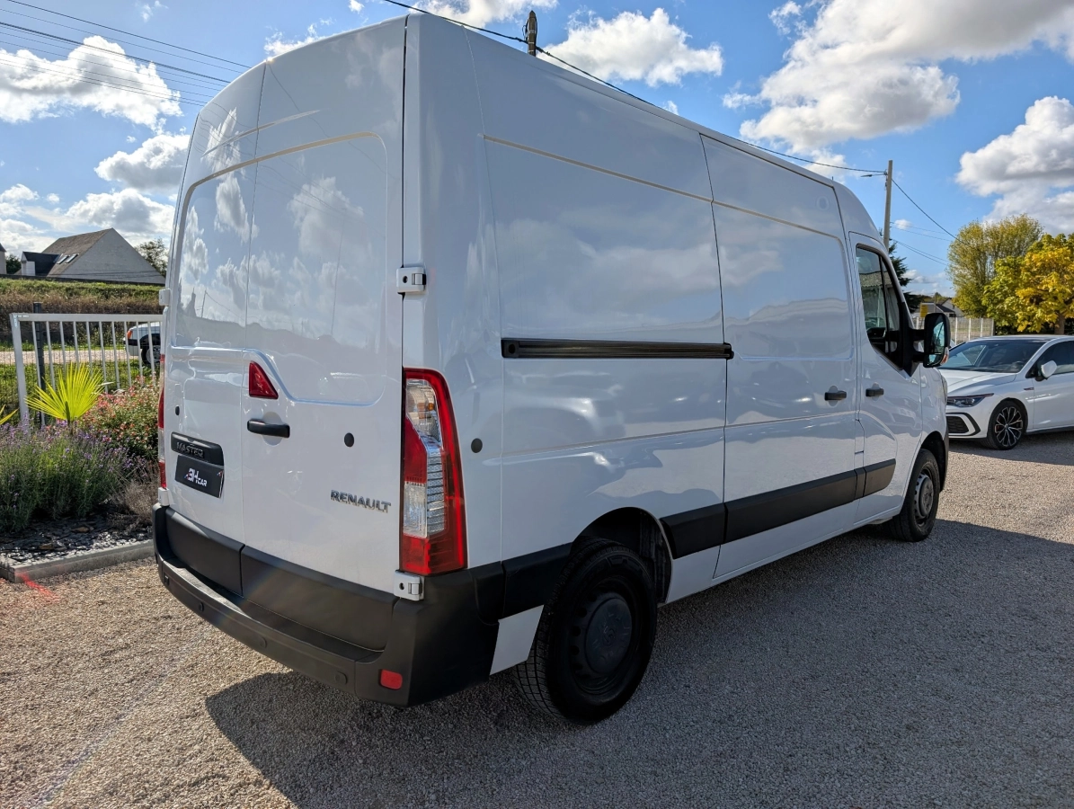 RENAULT MASTER VU - photo 6
