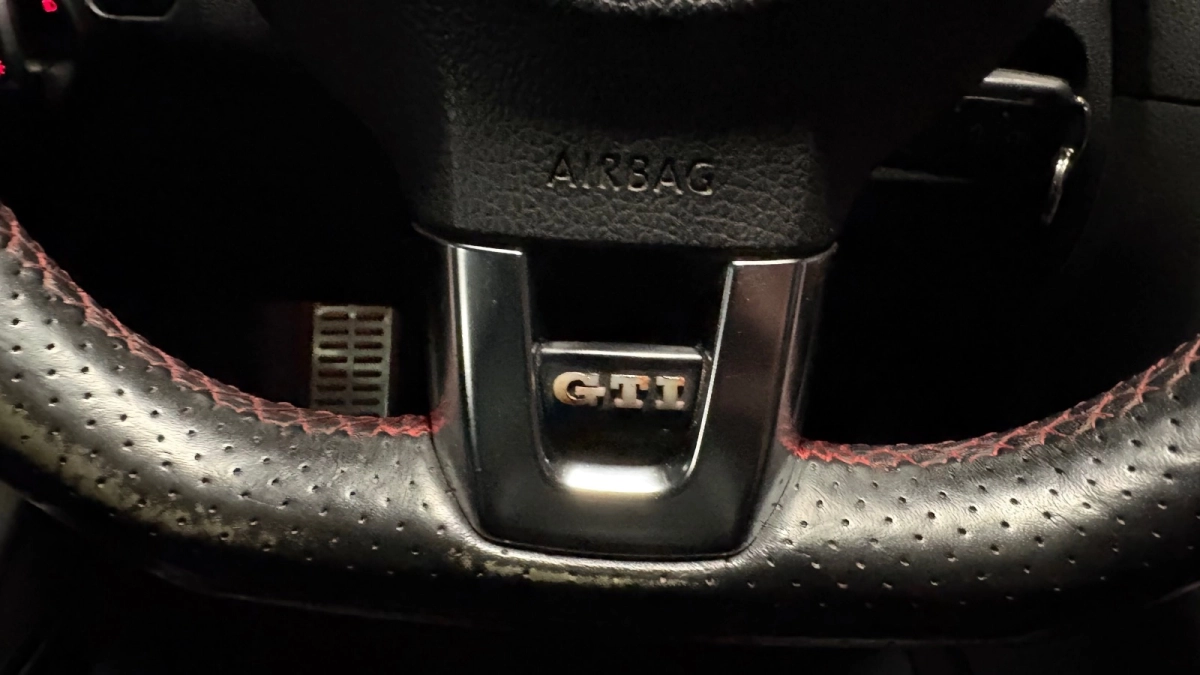 Volkswagen Golf - photo 21