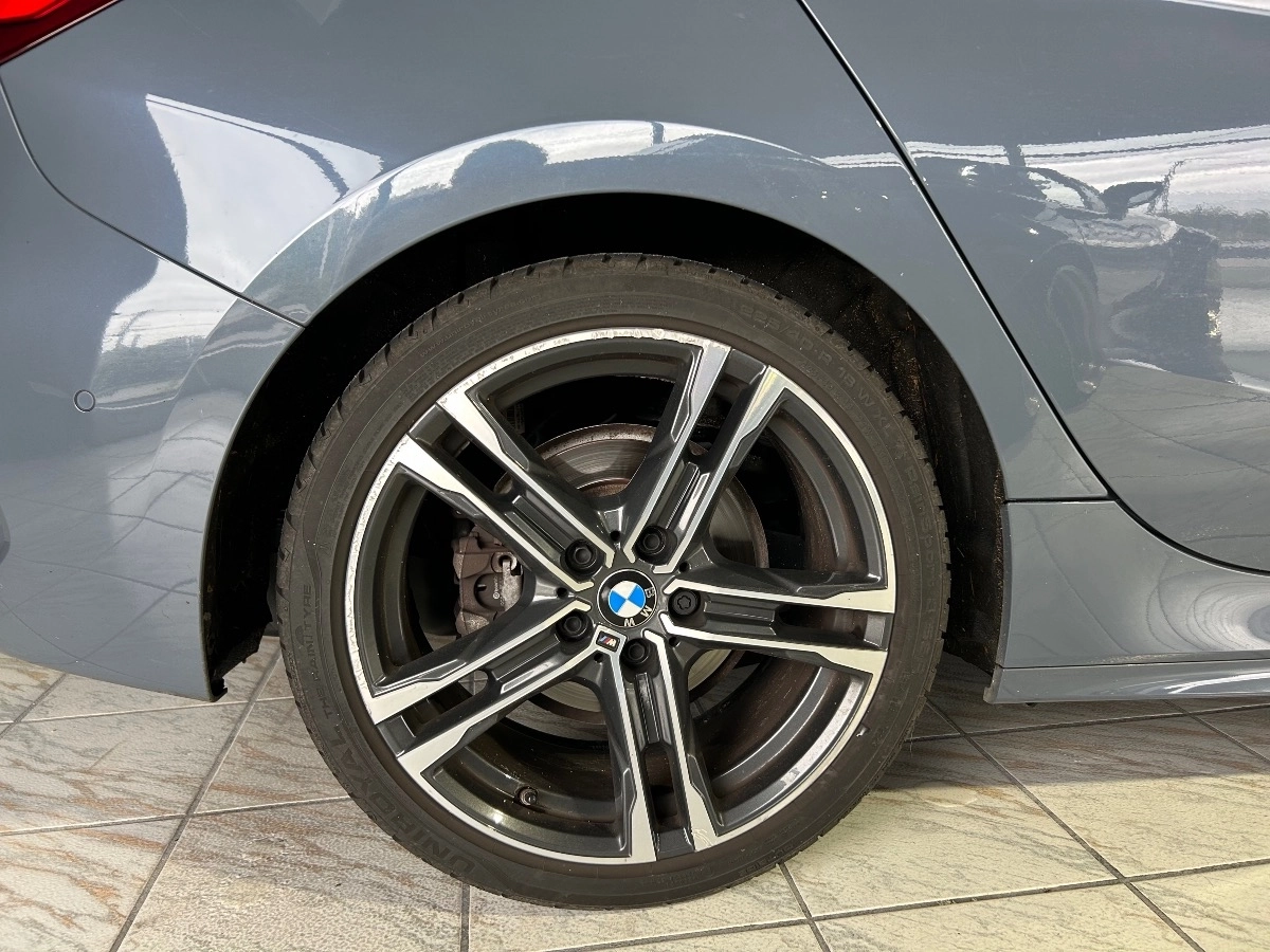 Bmw Serie 1 - photo 11