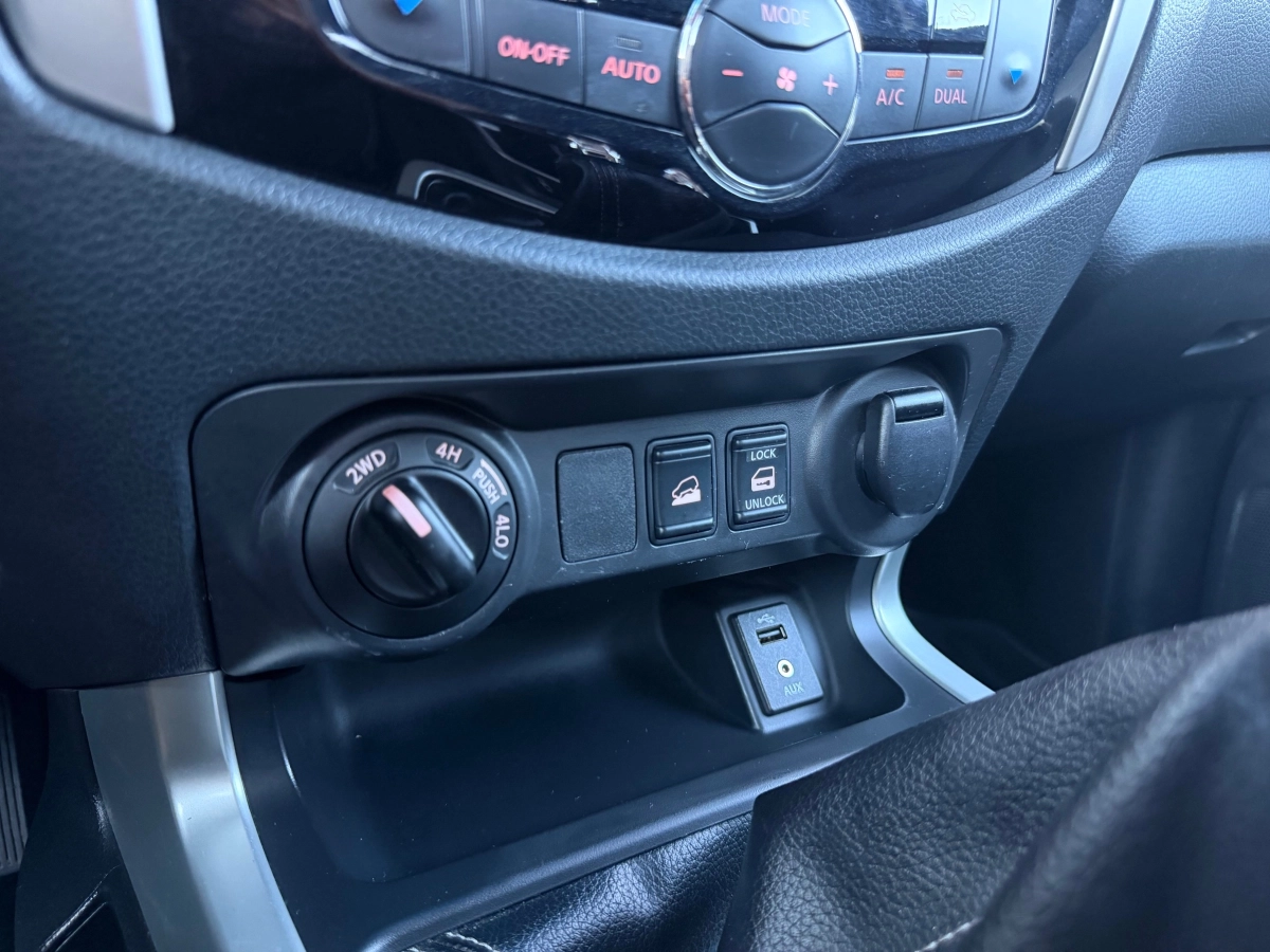Nissan Np300 Navara - photo 18