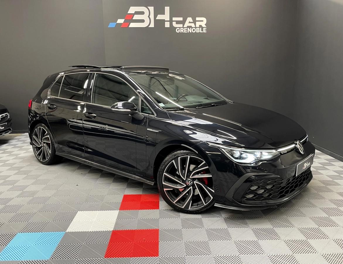 Image: Volkswagen Golf GTD 2.0 TDI 200CV SCR DSG7 T.O / IQ LIGHT/JA19/ATTELAGE