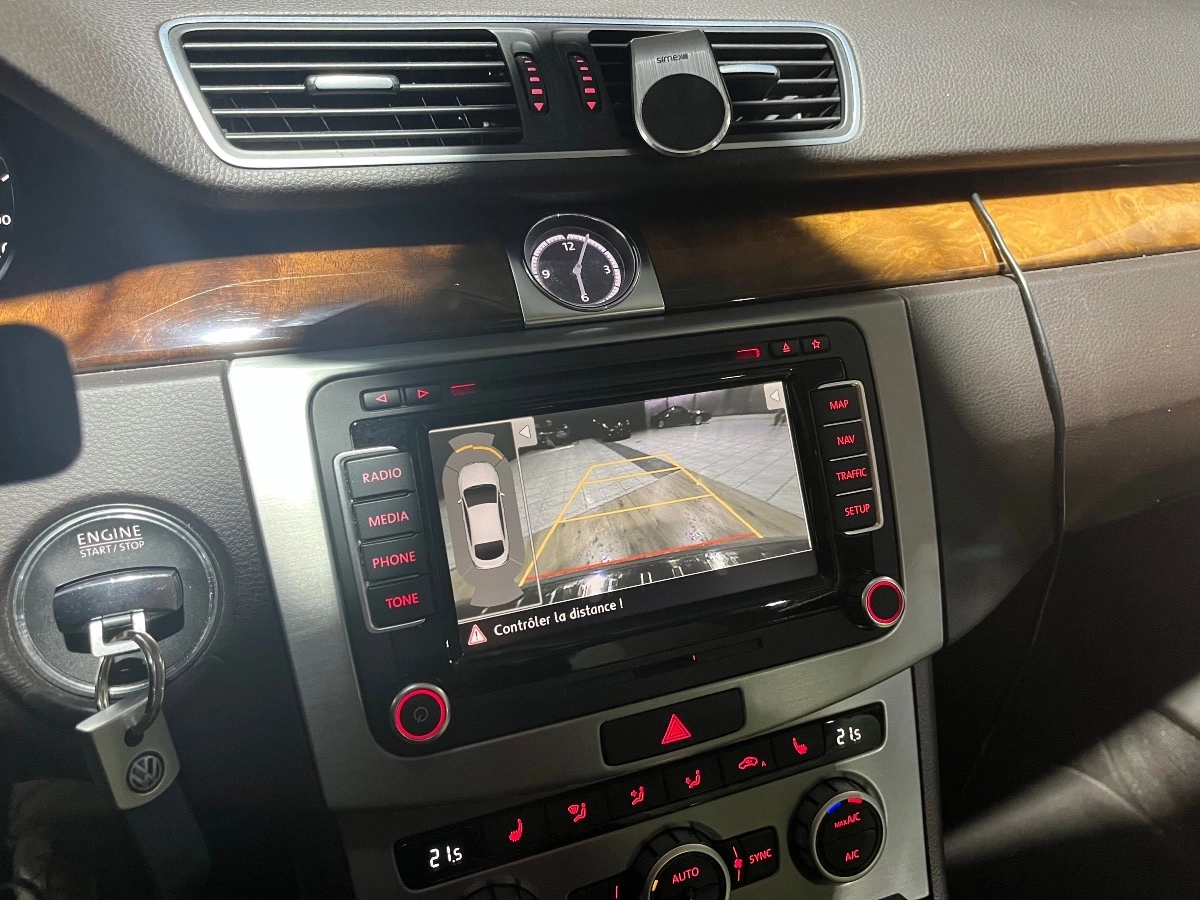 Volkswagen Passat - photo 22