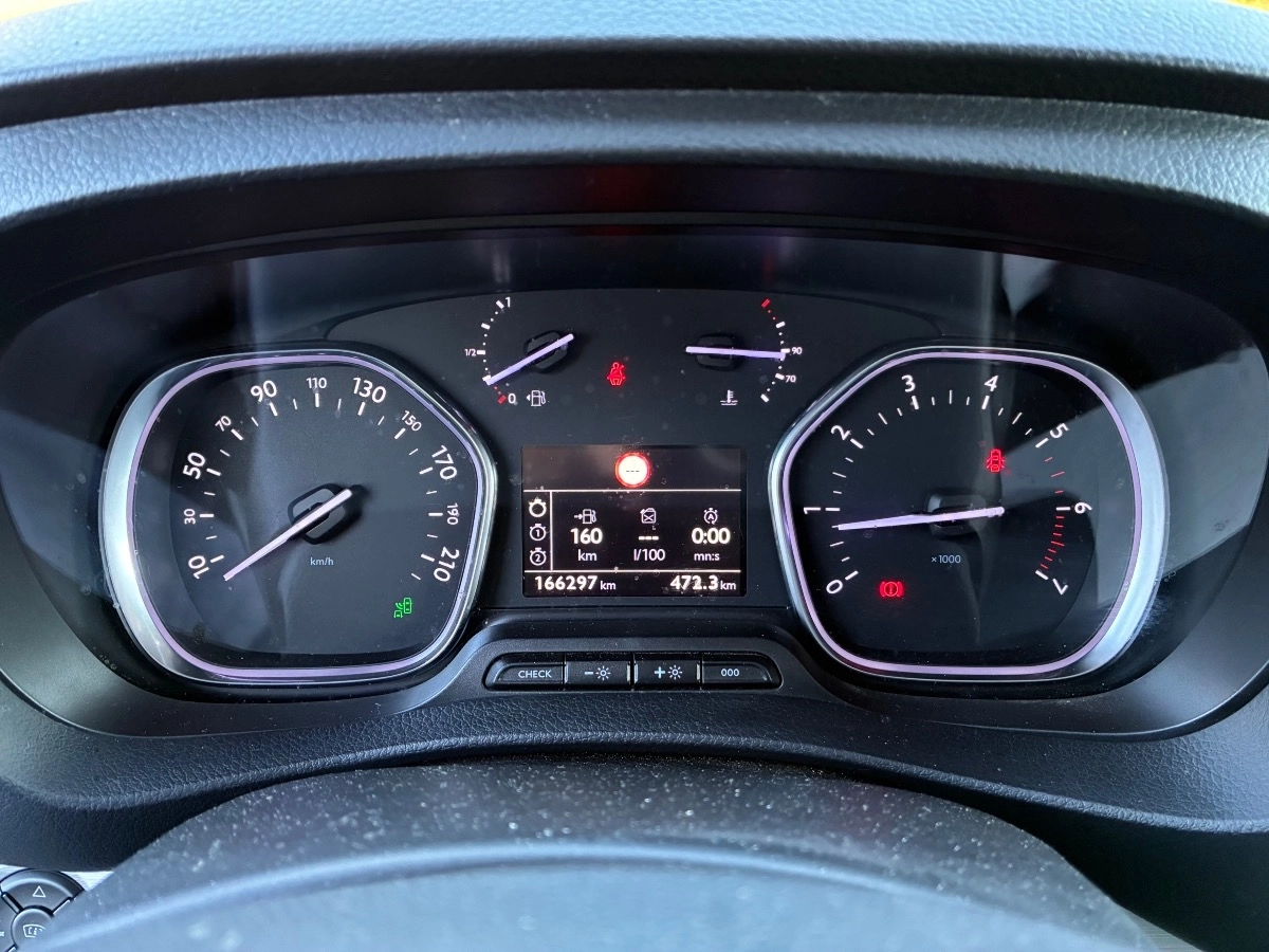Peugeot Traveller - photo 14