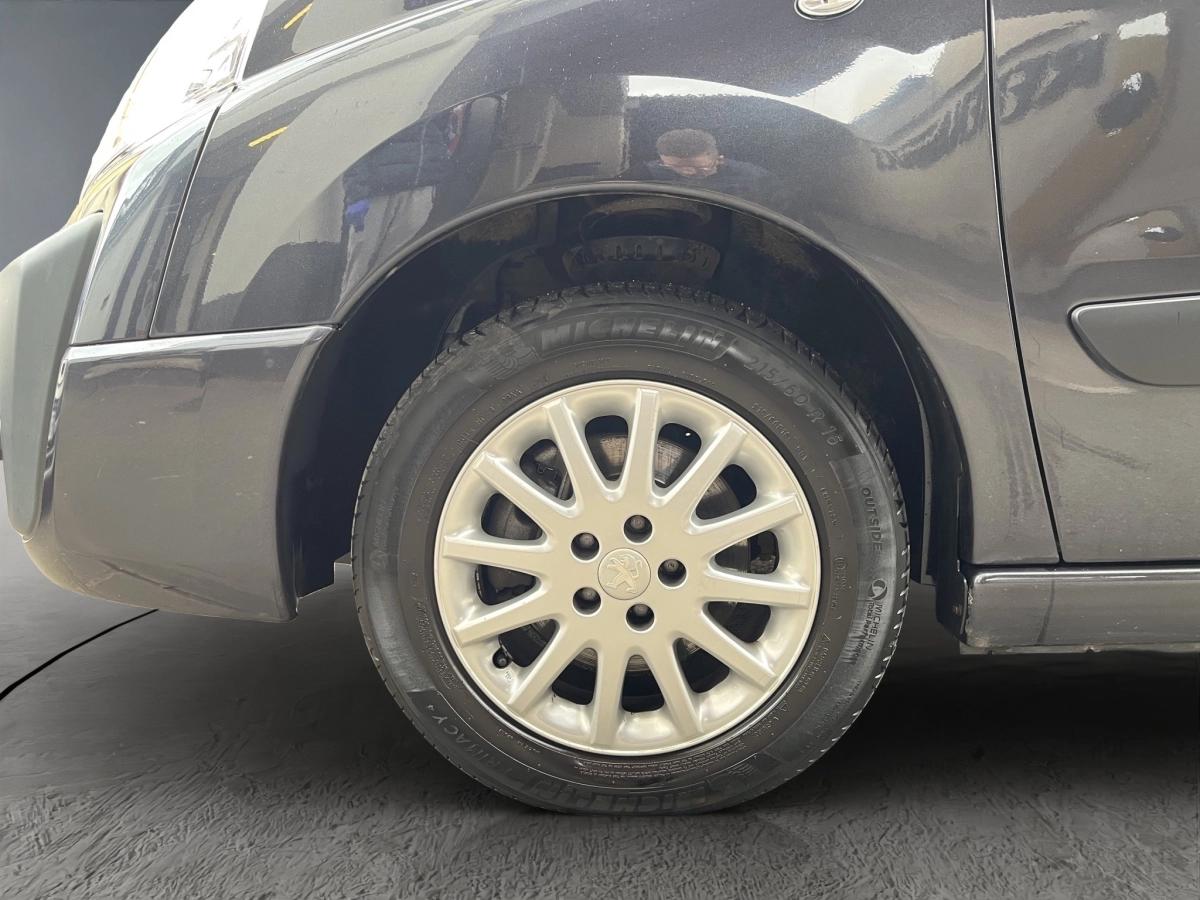 Peugeot Expert Tepee 2.0 HDI 130 L1 ALLURE 8 places