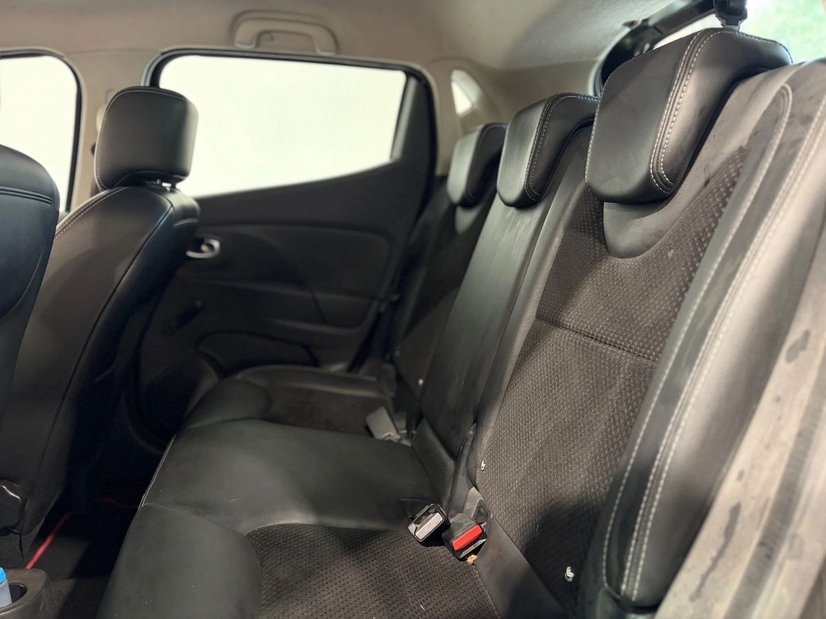 Renault Clio - photo 13