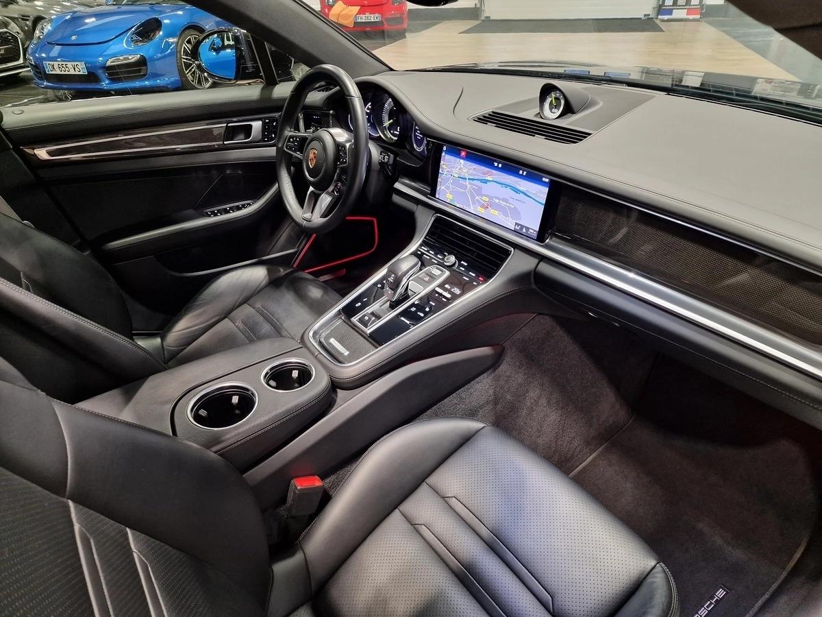 Porsche Panamera 