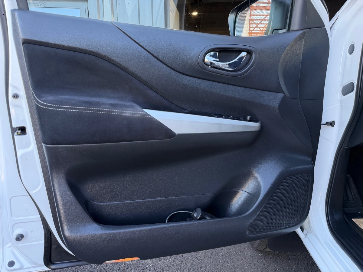 Nissan Np300 Navara - photo 20