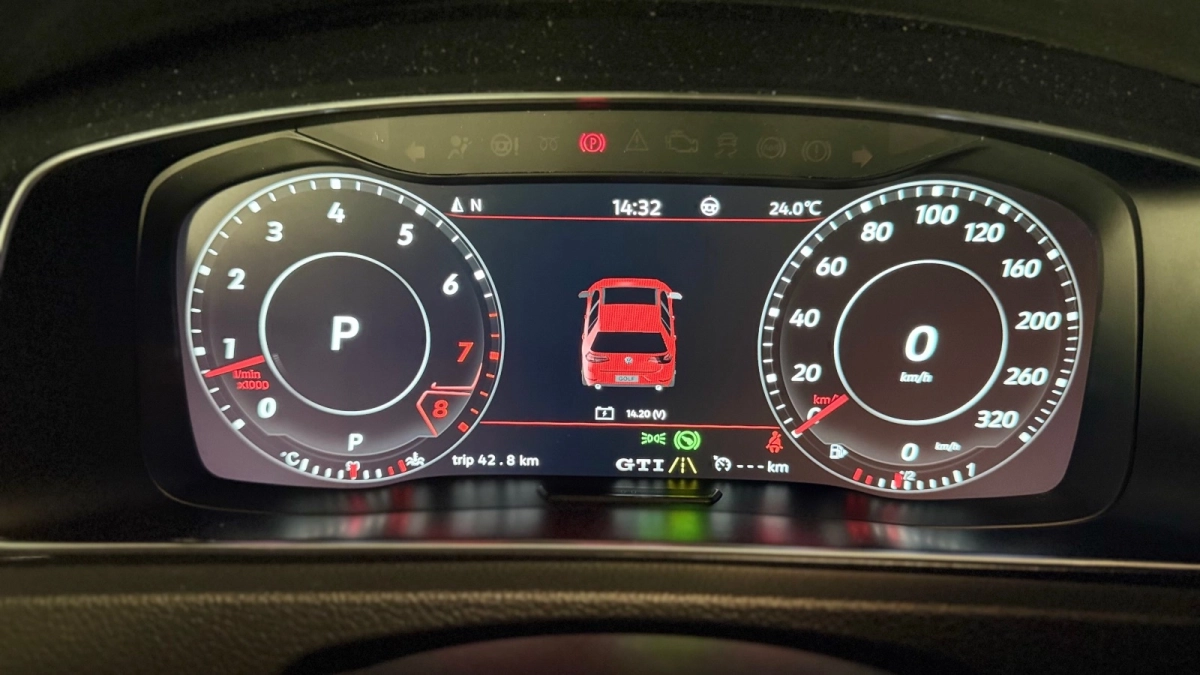 Volkswagen Golf - photo 24