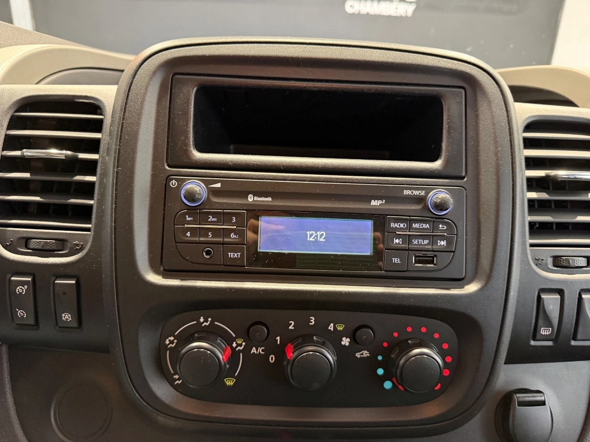 Renault Trafic Vu - photo 16