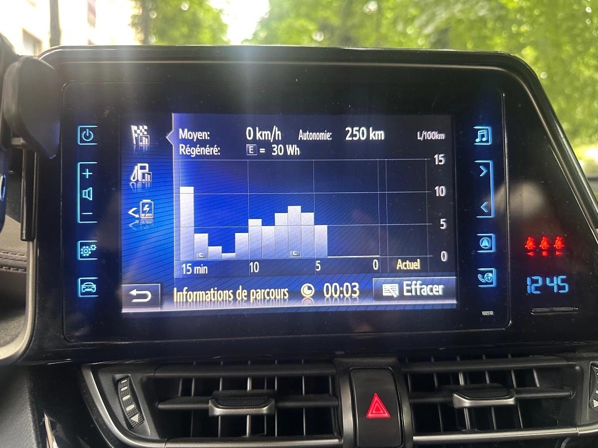 Toyota C-hr 1.8 HSD 122H 100 FULL-HYBRID DISTINCTIVE 4X2 E-CVT BVA