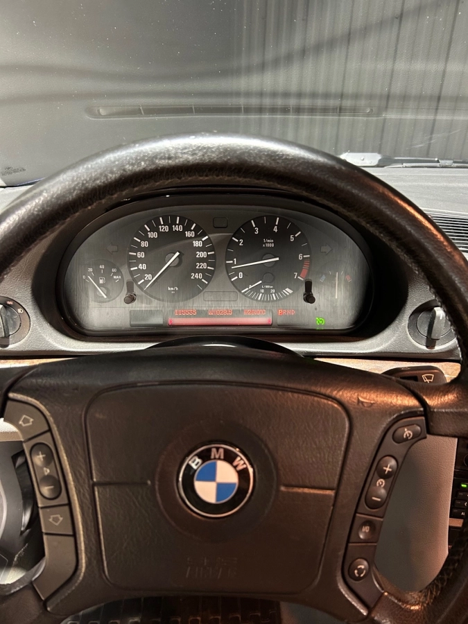 Bmw Serie 7 - photo 14