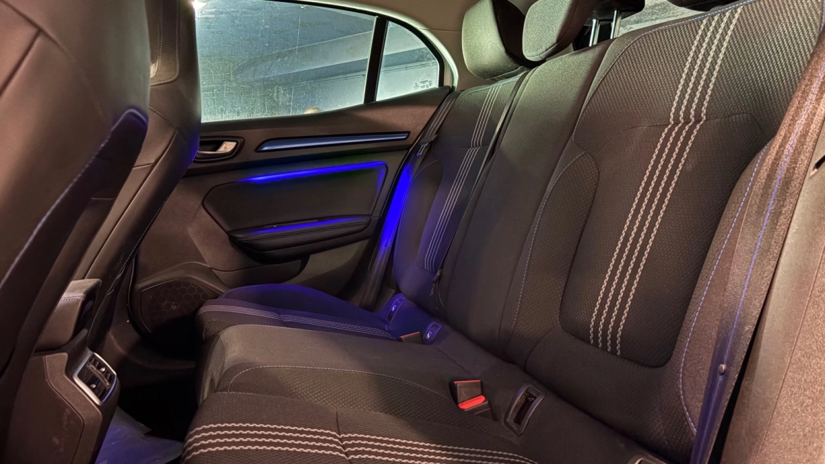 Renault Megane - photo 17