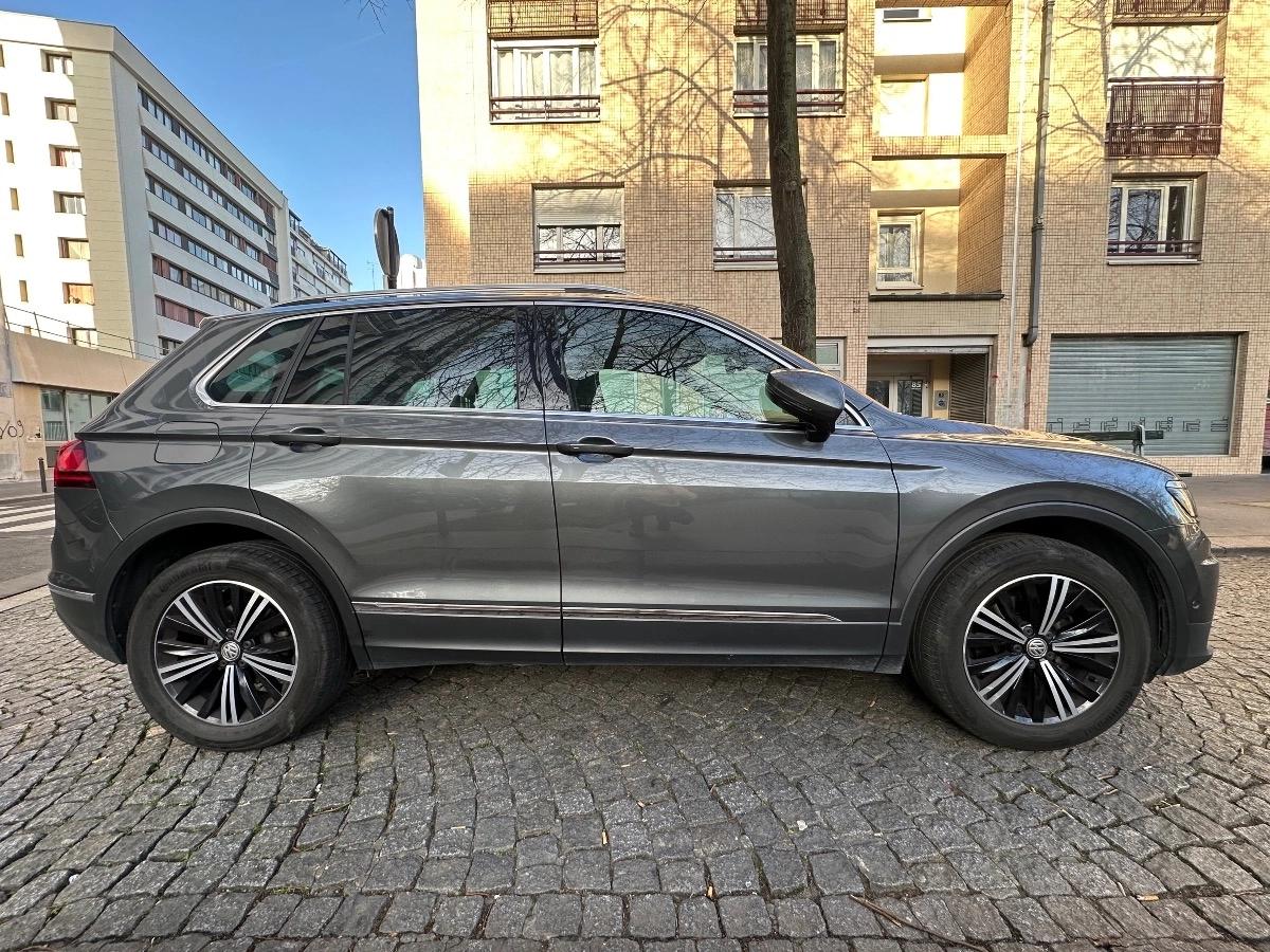 Volkswagen Tiguan 2.0 TDI 150 BLUEMOTION CARAT EXCLUSIVE 4MOTION DSG BVA