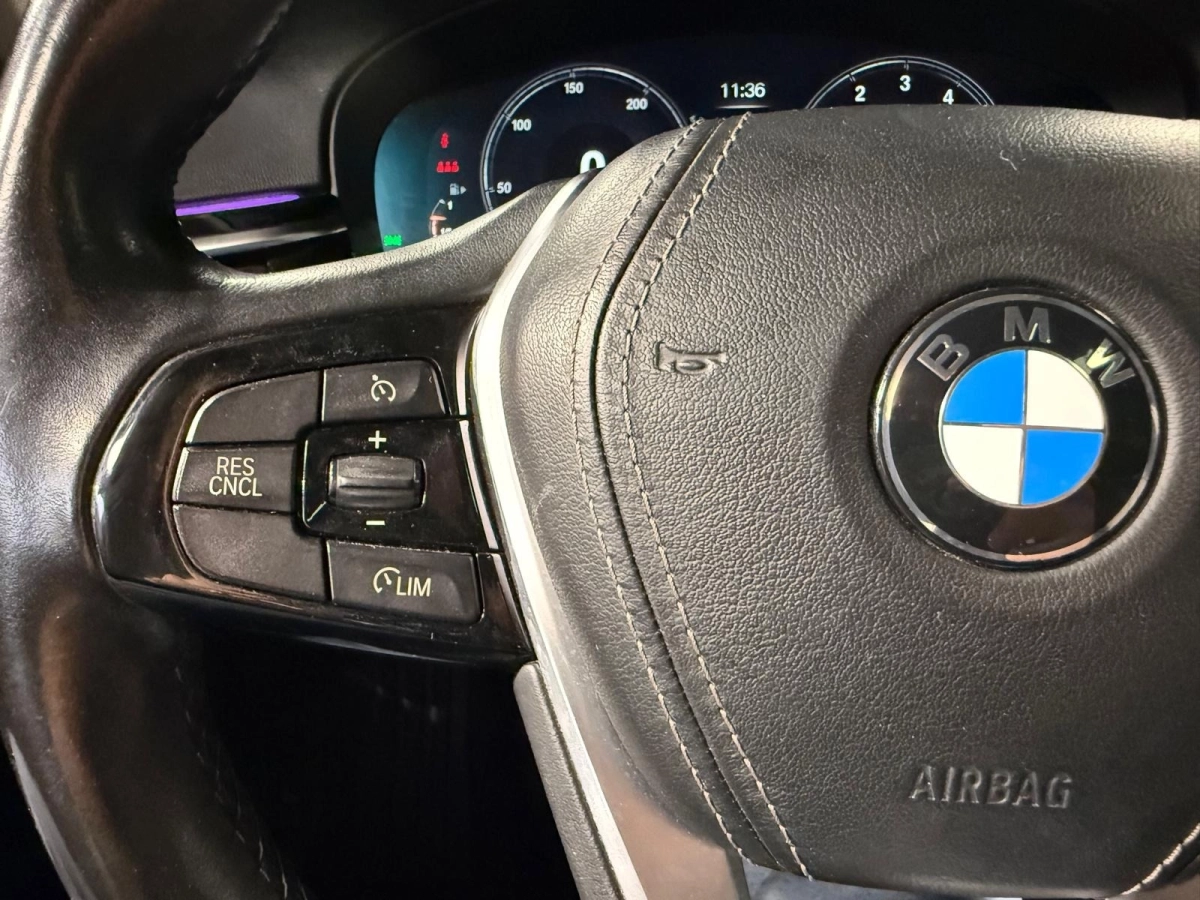 Bmw Serie 5 - photo 23