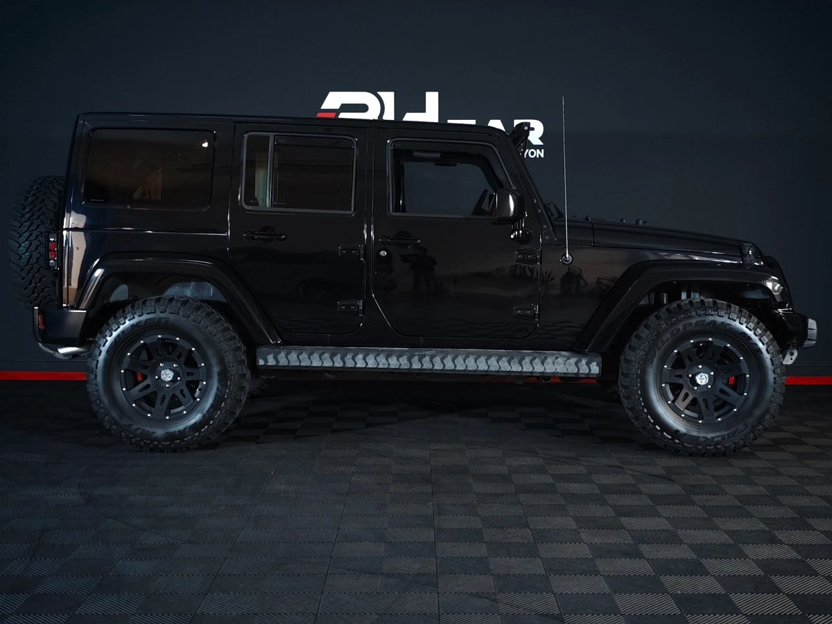 Jeep Wrangler - photo 7