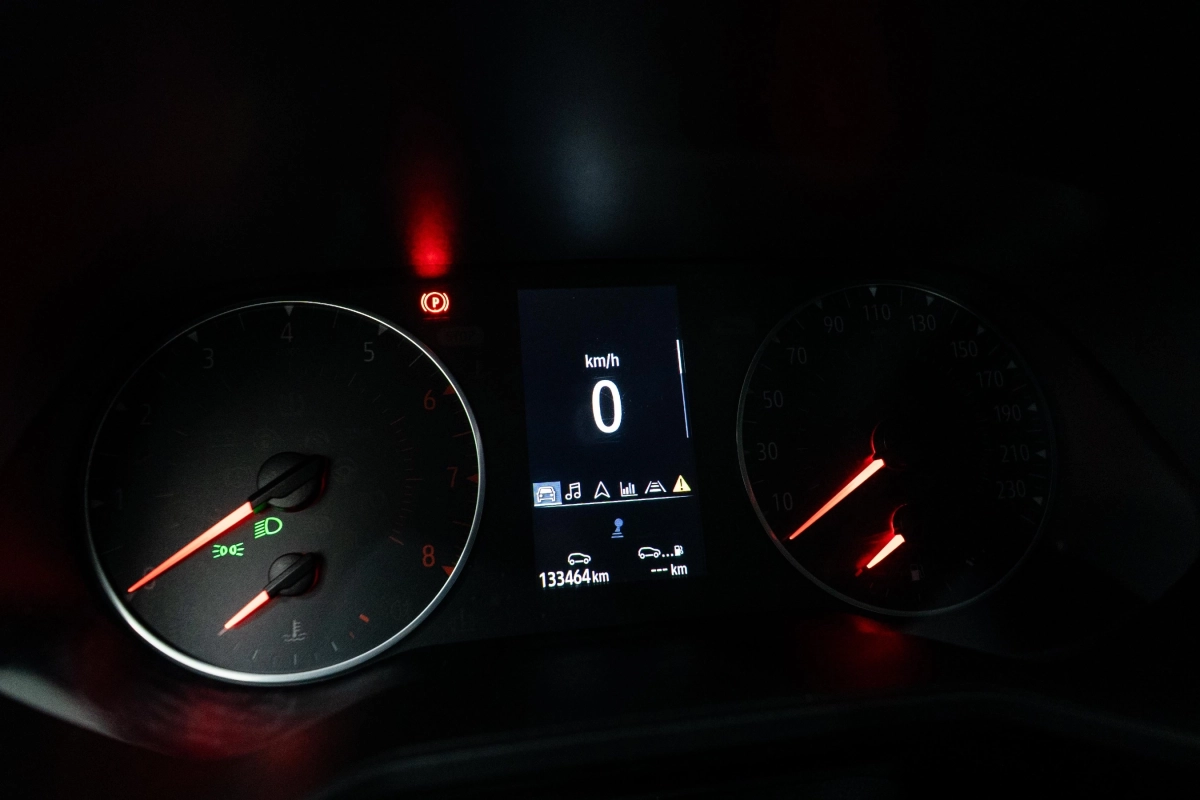 Renault Clio - photo 23