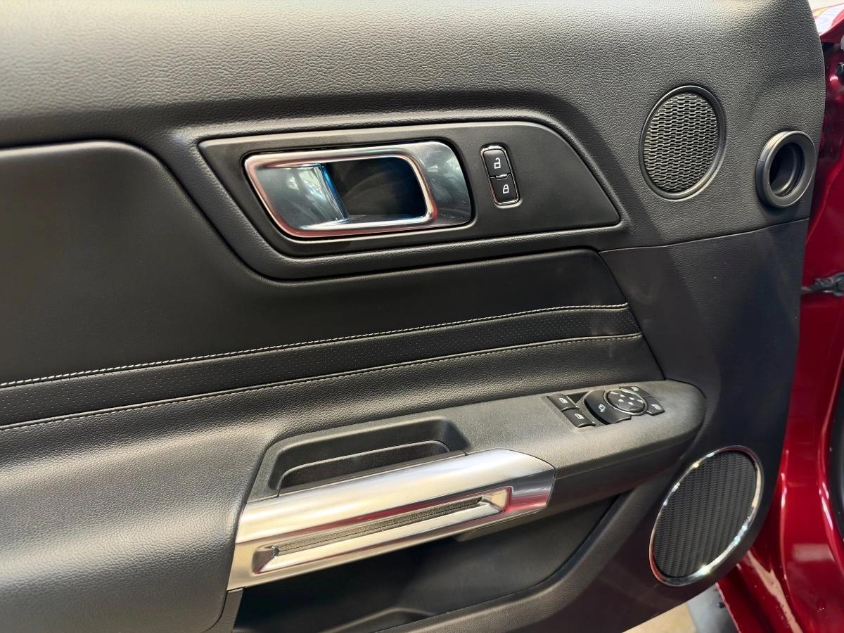 Ford Mustang VI (2) FASTBACK 5.0 V8 450 GT BVA10 /ROUGE RUBY/CARPLAY/SUIVI FORD/