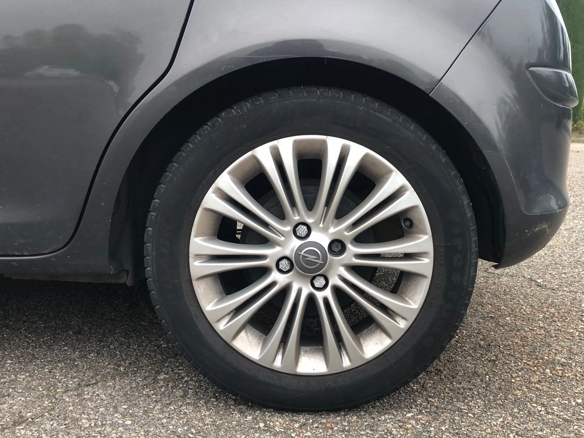 Opel Corsa - photo 23