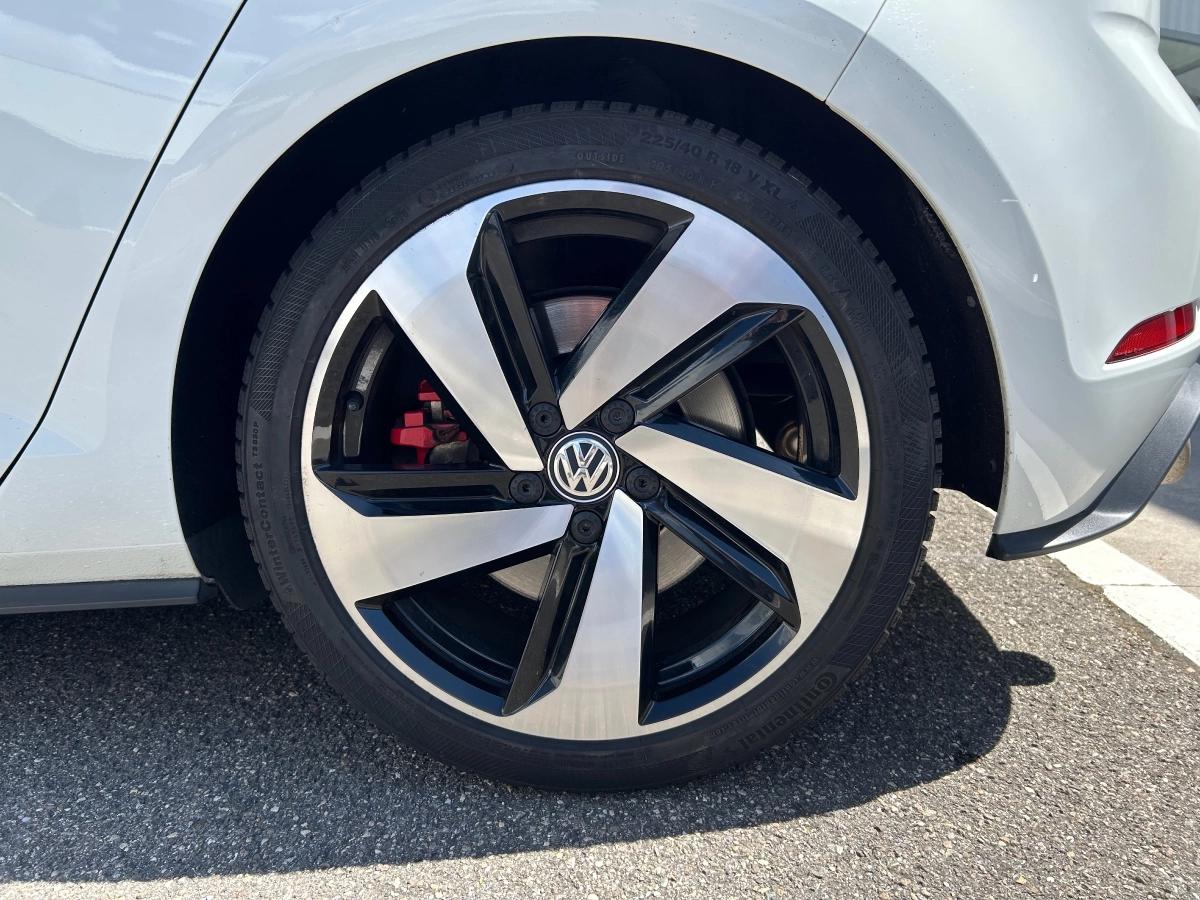 Volkswagen Golf 2.0 TSI 245 GTI DSG BVA