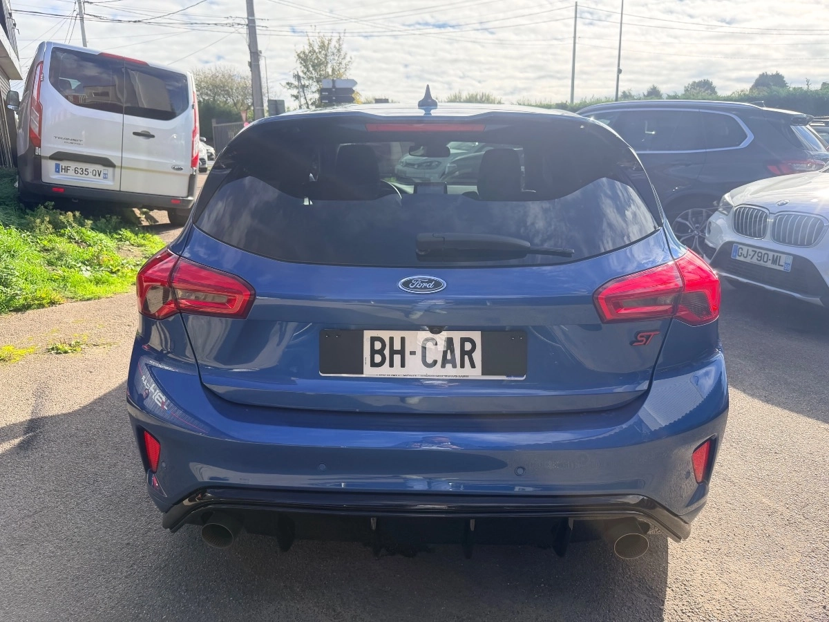 Ford Focus - photo 20