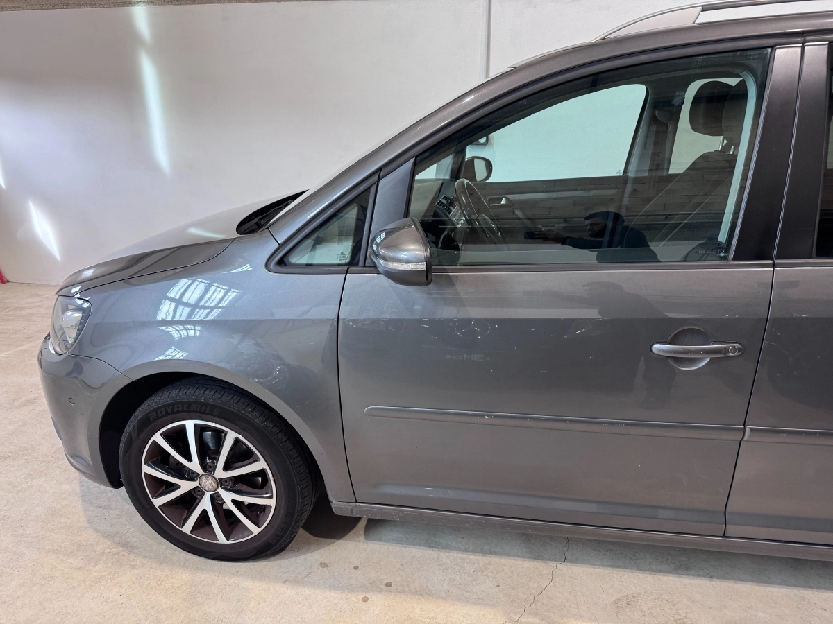 Volkswagen Touran - photo 5