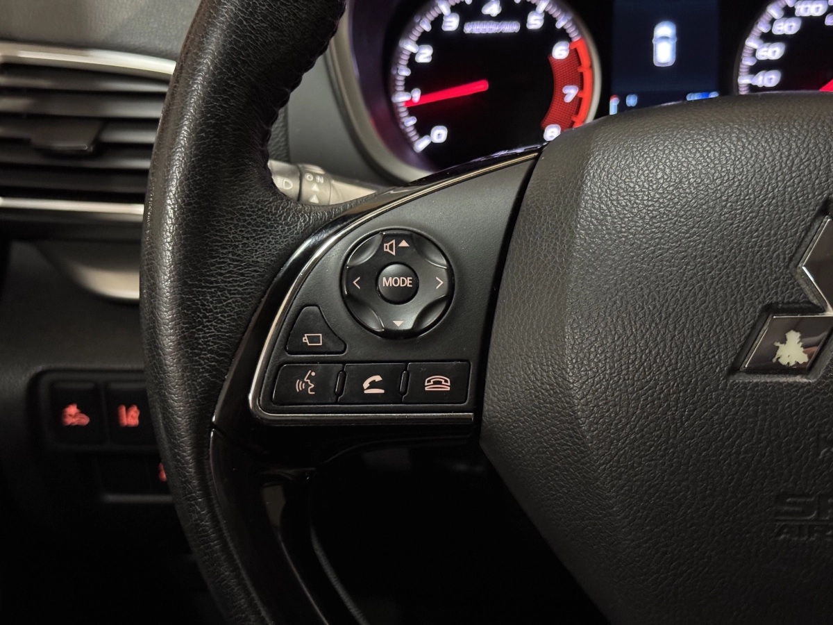 Mitsubishi Eclipse Cross - photo 7