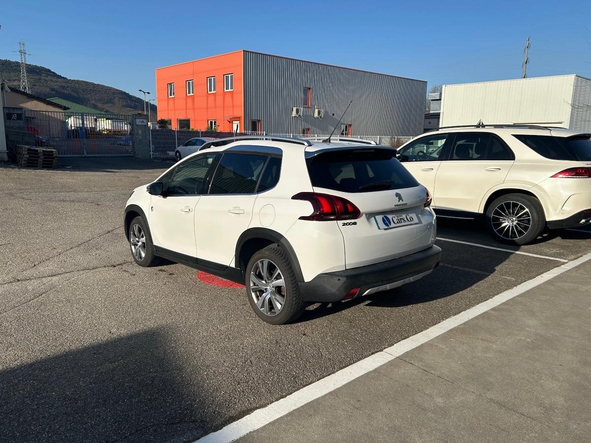 Peugeot 2008 GENERATION-I 1.6 BLUEHDI 120 CROSSWAY