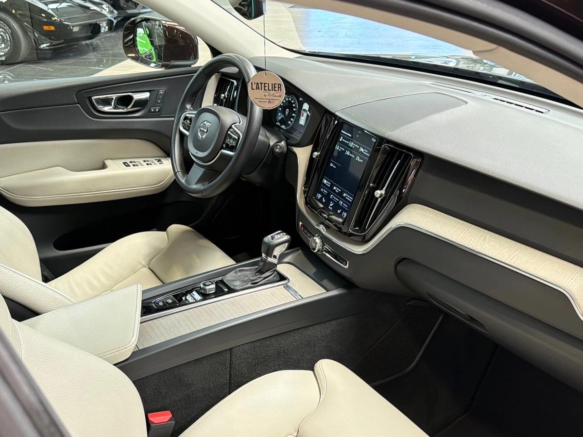 Volvo Xc60 D4 Geartronic8 190 CV INSCRIPTION LUXE TO/ATTELAGE ELEC ++