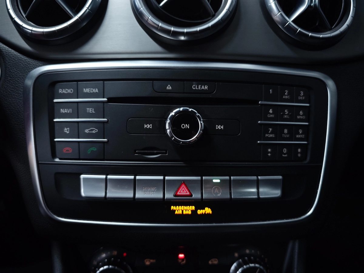 Mercedes Classe Cla - photo 19