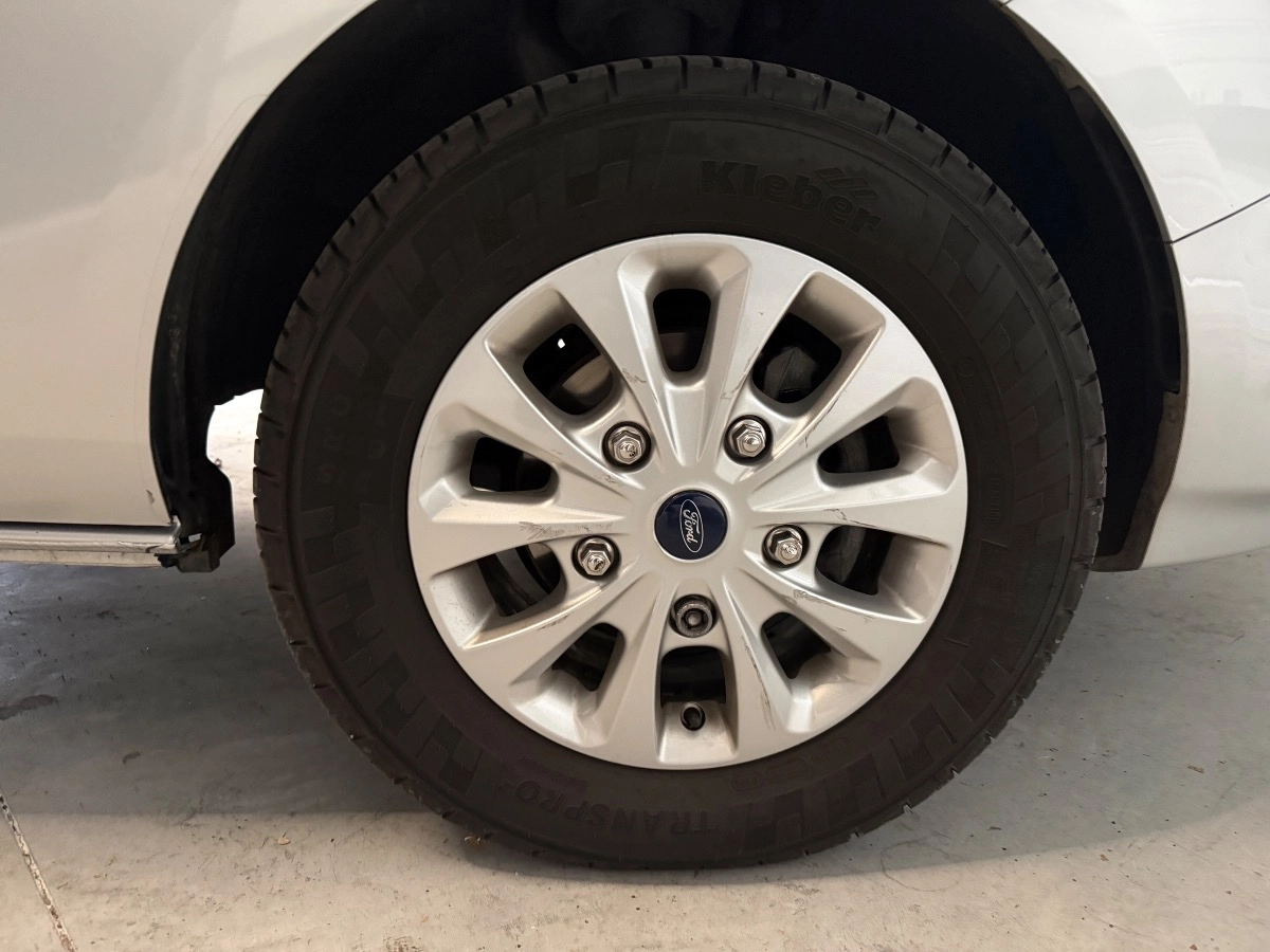 Ford Transit Custom Vu - photo 12