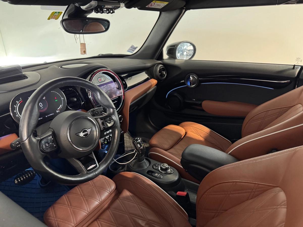 Aperçu indisponible de Mini Cabrio