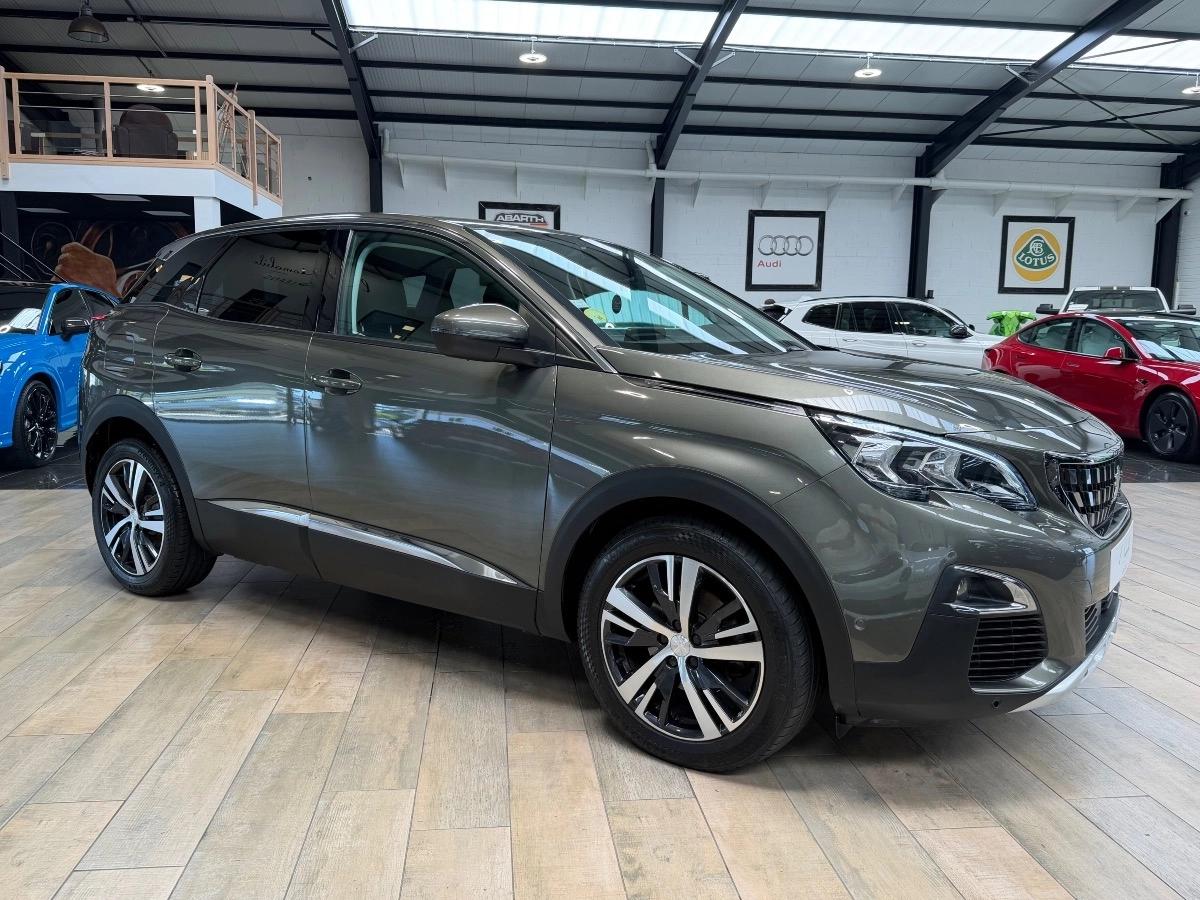 Peugeot 3008 1.5 HDI 130CV ALLURE 360°/ CARPLAY