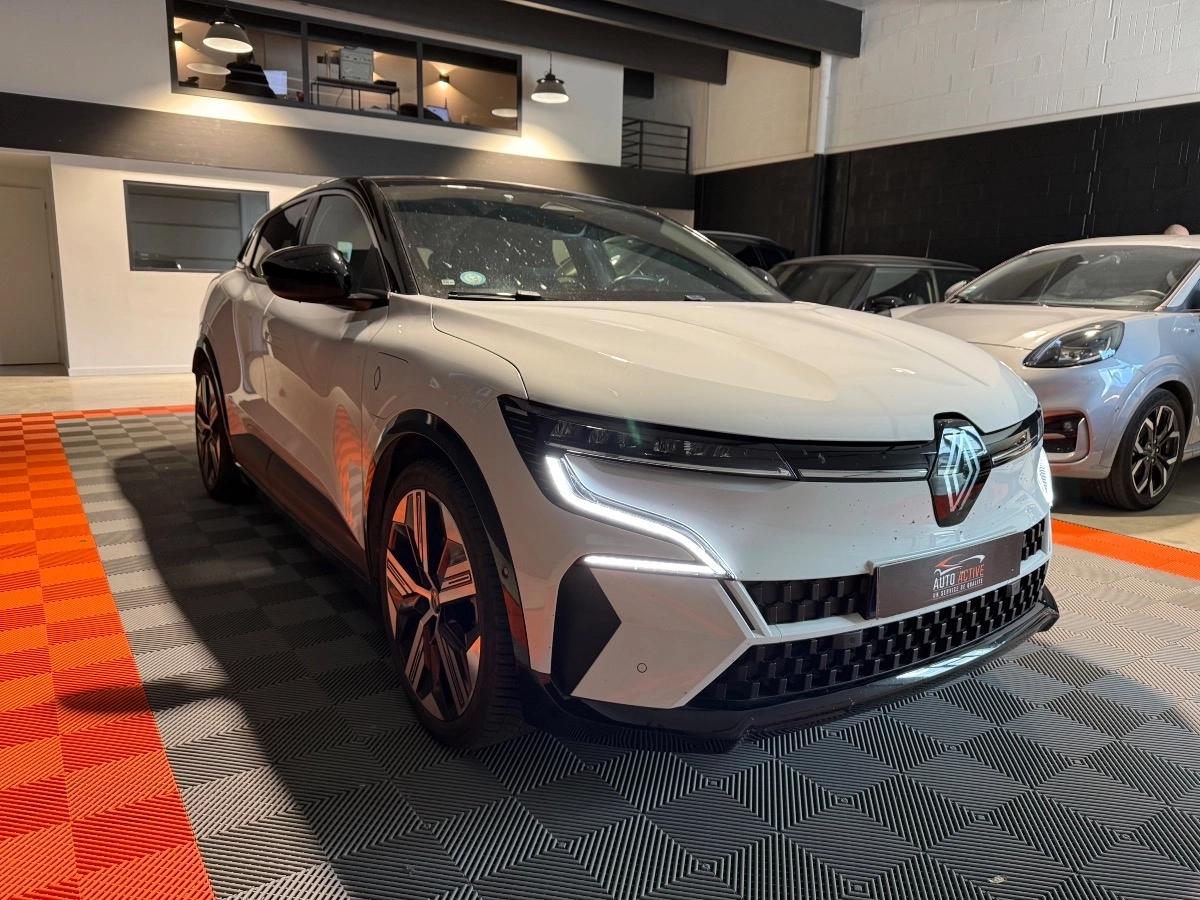 Renault Megane EV60 E-TECH ELECTRIC 220 75PPM 60KWH OPTIMUM-CHARGE ICONIC BVA