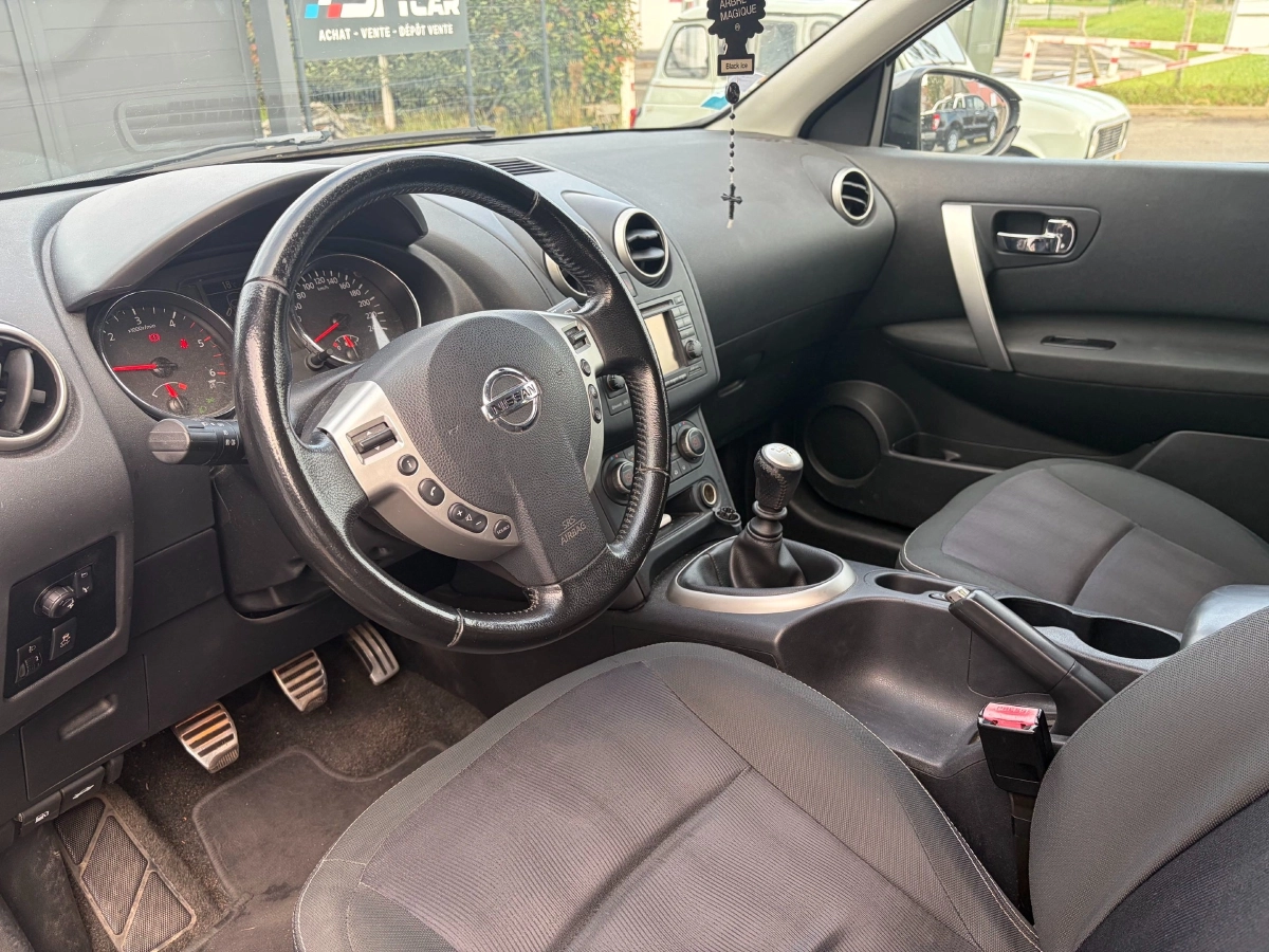 Nissan Qashqai - photo 11
