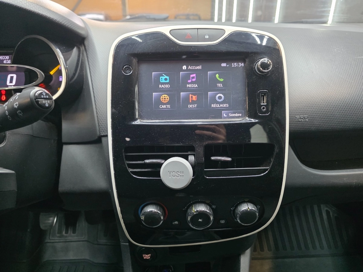 Renault Clio - photo 12