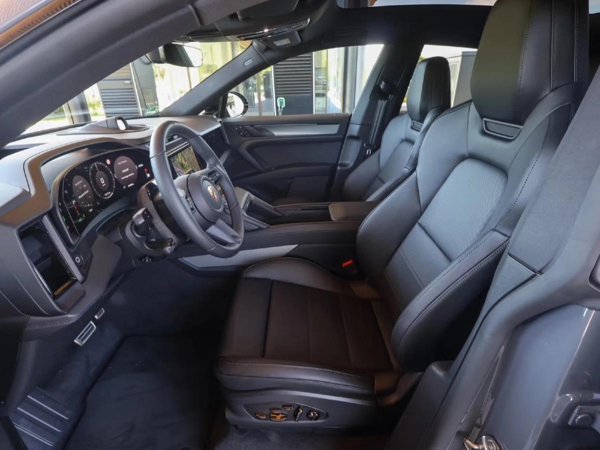 Porsche Cayenne S Coupé Electrique 666ch 655km WLTP Attelage/SportDesign/4r.dir/22“/Siège18+ventilé/Bose/HDMatrix/HU