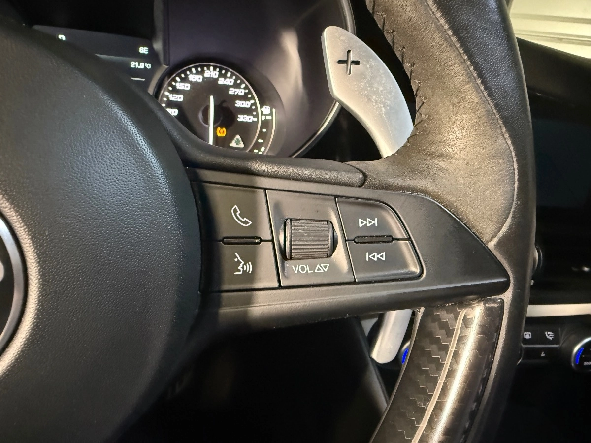 Alfa Romeo Giulia - photo 18