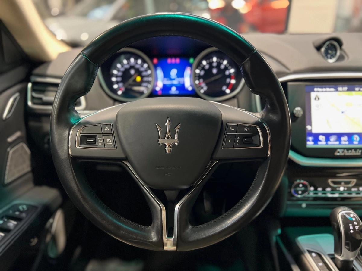 Maserati Ghibli 3.0 330 BVA