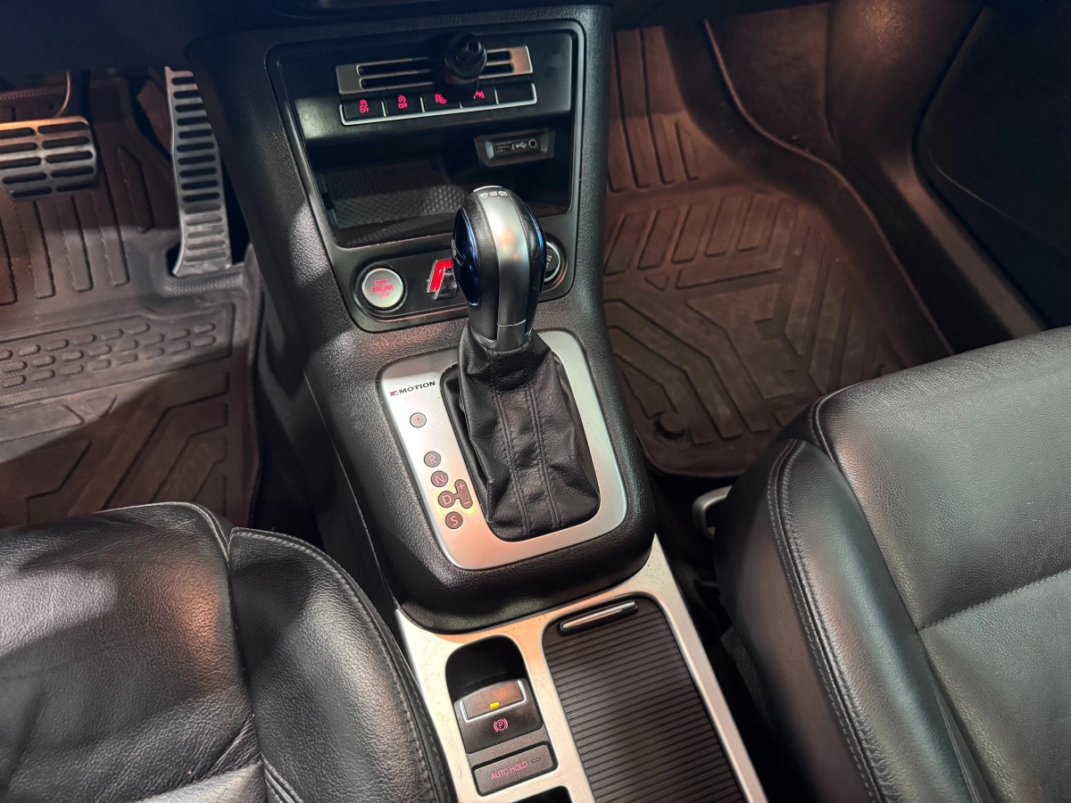 Volkswagen Tiguan - photo 17