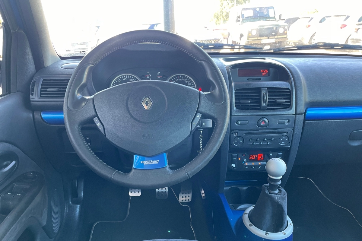 Renault Clio - photo 10