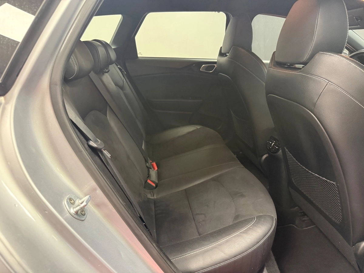 Kia Ceed - photo 10