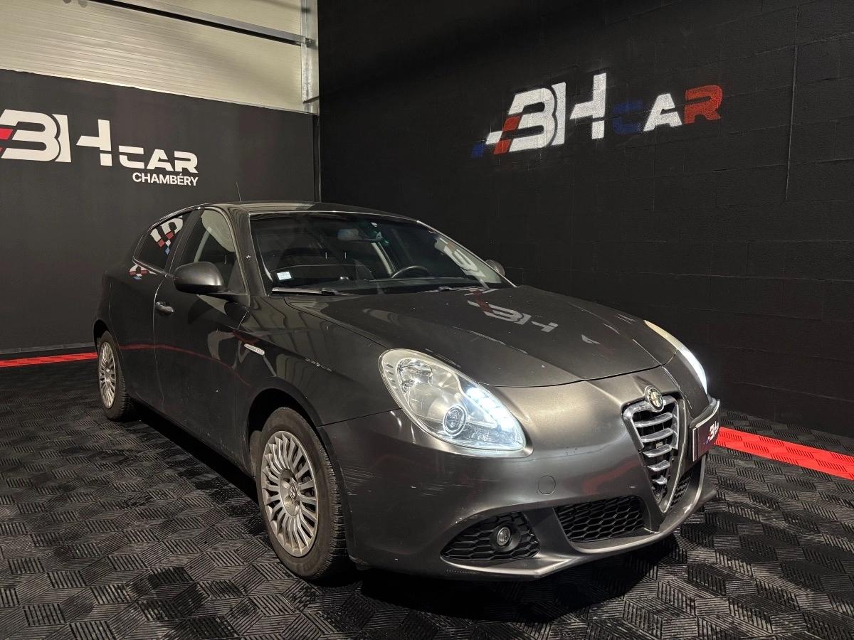 Image: Alfa Romeo Giulietta 1.6 JTDM 105 DISTINCTIVE START-STOP