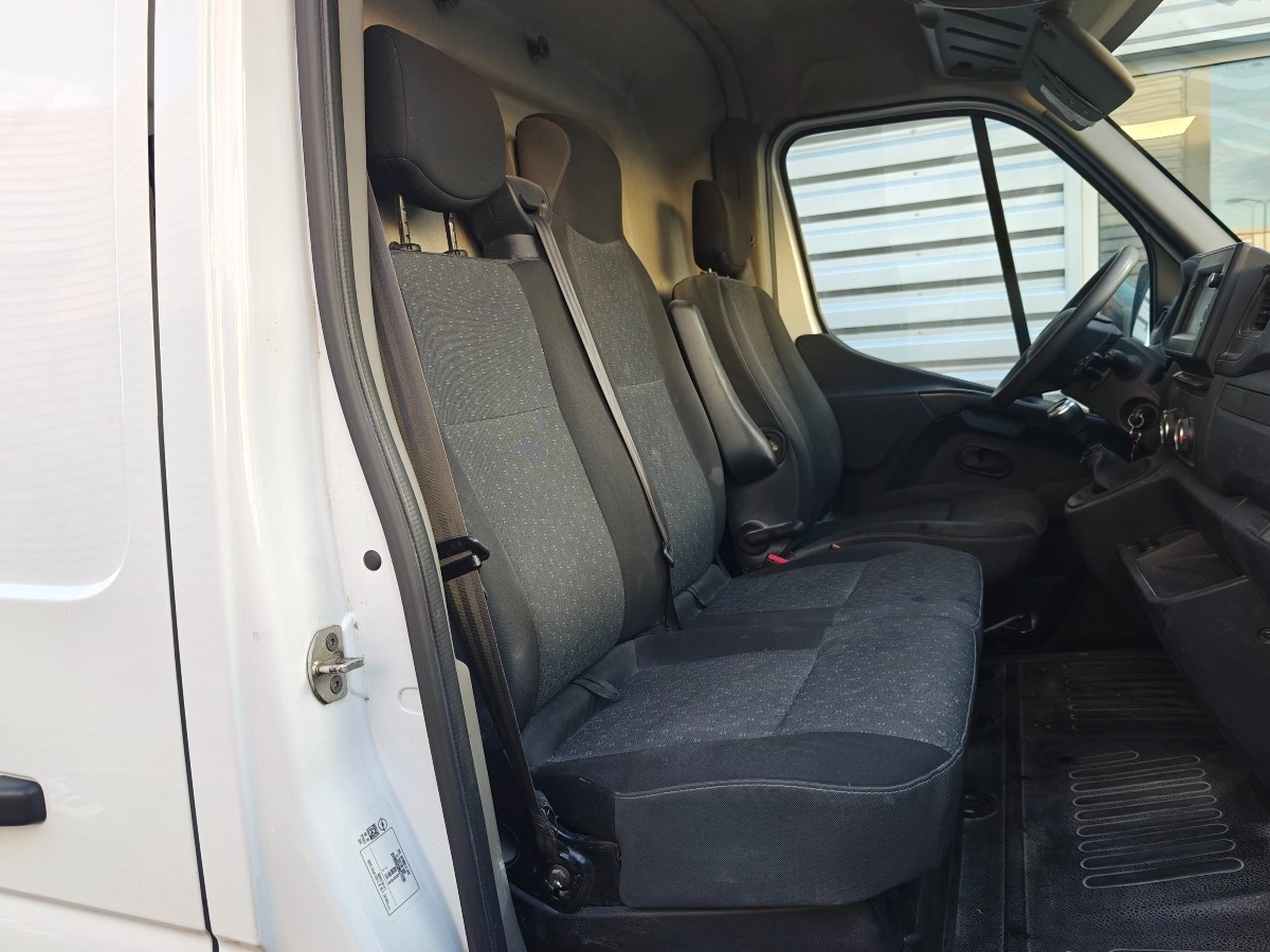 Opel Movano Vu - photo 8