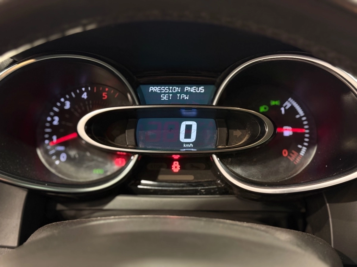 Renault Clio - photo 18