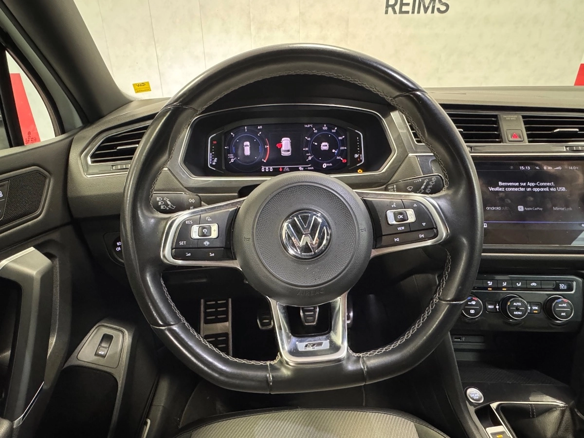 Volkswagen Tiguan - photo 11