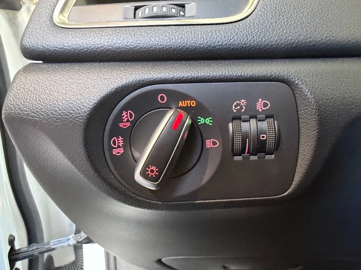 Audi Q3 - photo 27