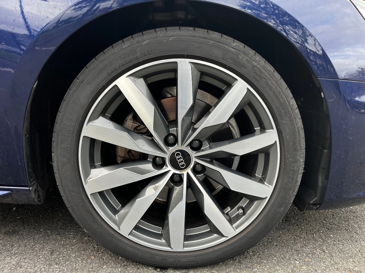 Audi A4 - photo 26