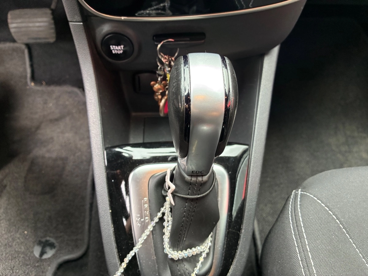 Renault Clio - photo 19